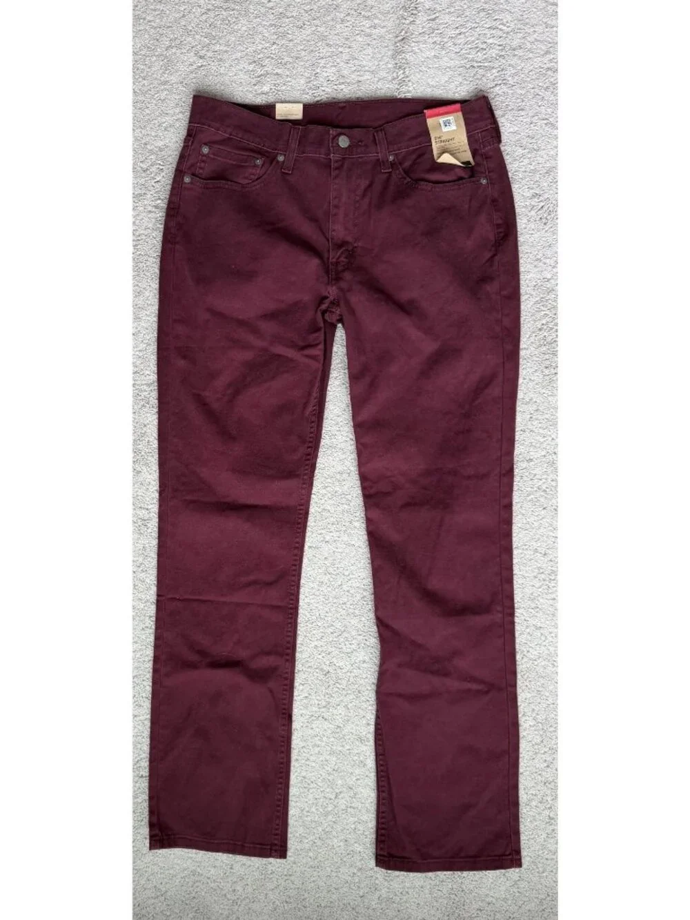 Levis they medium shirt
